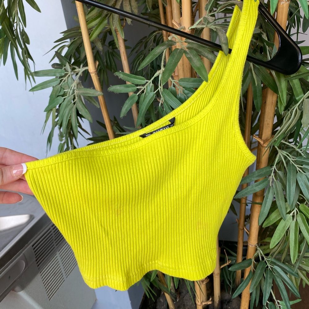 One shoulder crop top bundle!